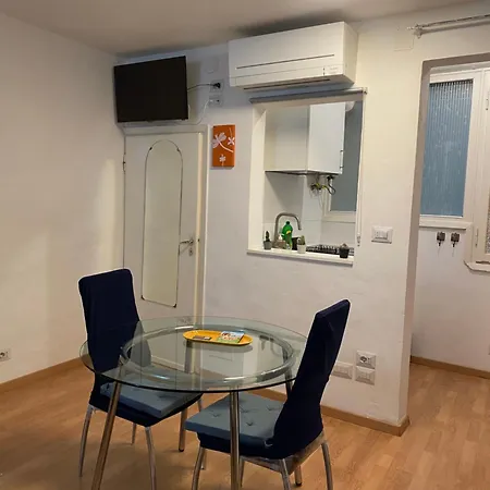 Gianfranco - city center apt-2